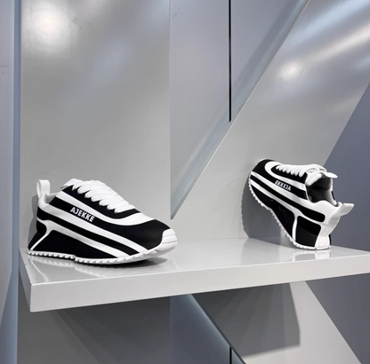 High-grade Casual Shoes Ultra-thin Soft Bottom Outdoor Hiking Hiking Shoes