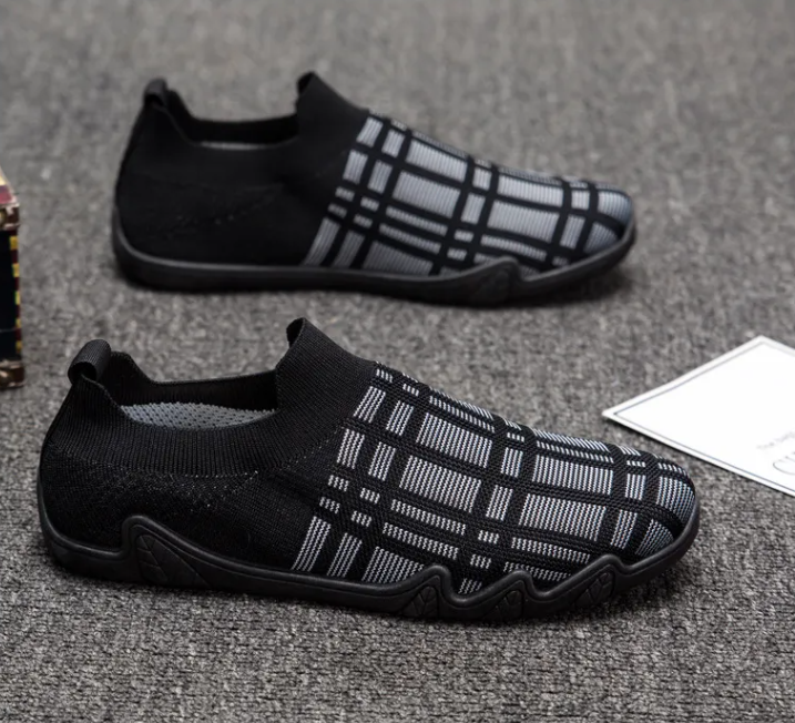 Versatile flying woven mesh casual flat shoes – Black Color